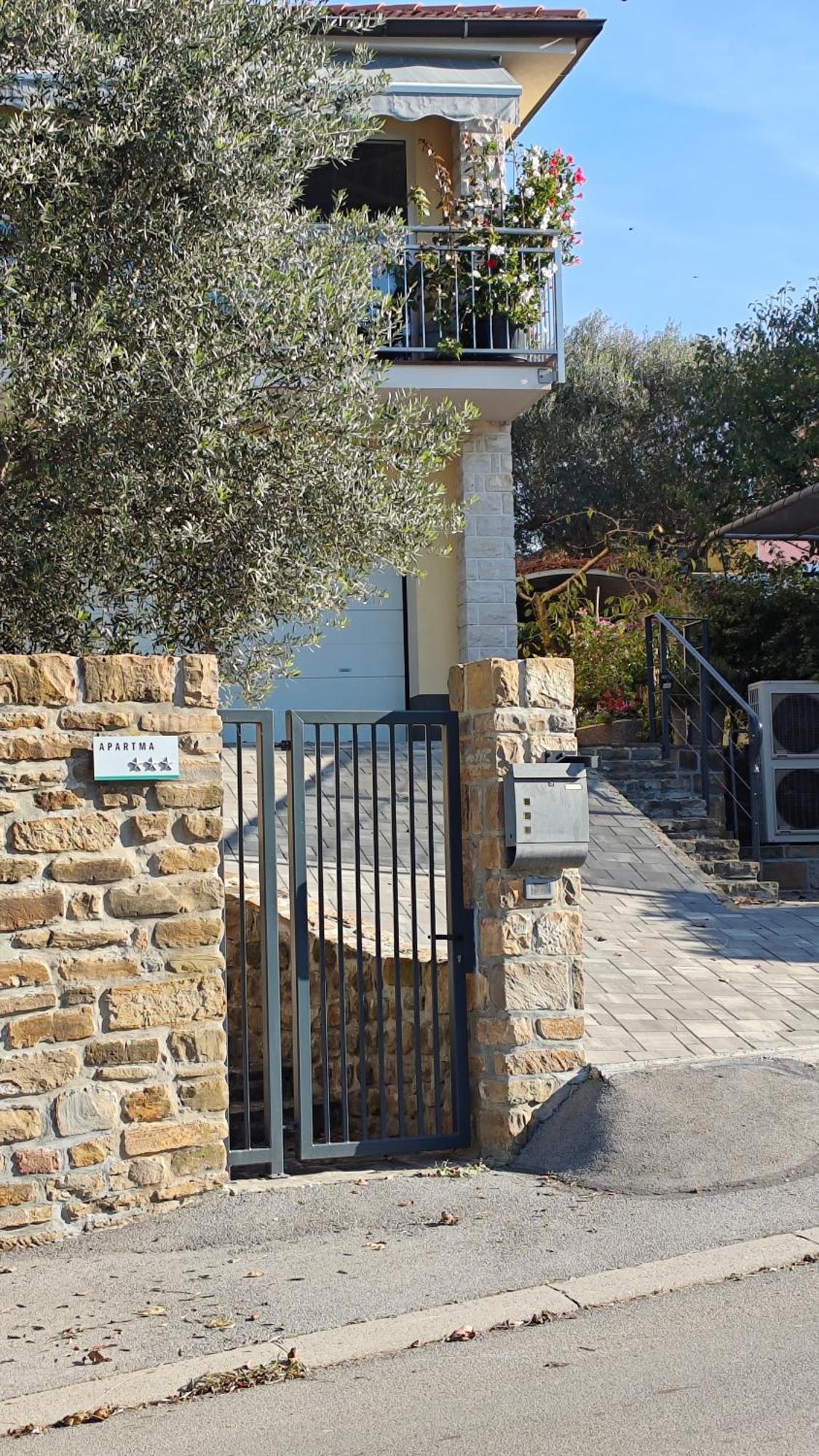 Apartments Tomisic Κόπερ Εξωτερικό φωτογραφία